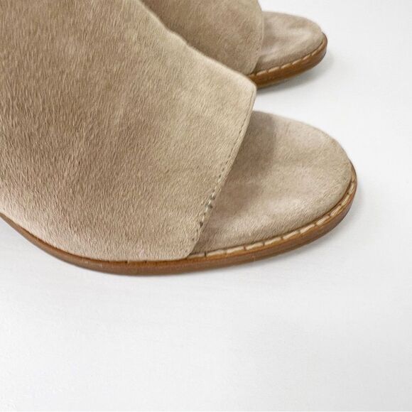 Aquatalia Jayne Suede Block-Heel Mule Sandals Size 6 in Ecru - Picture 2 of 8